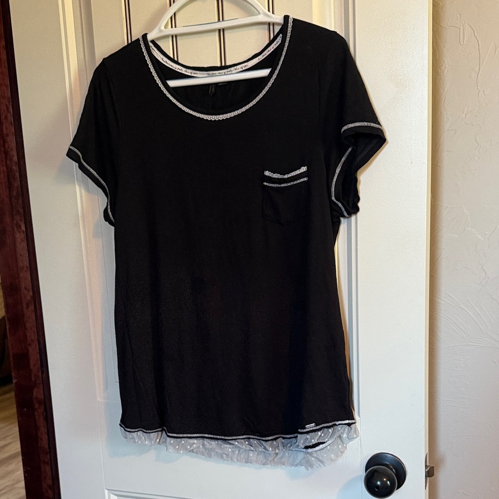 Kensie Black Pajama Top with Gray Trim.  Great Condition.